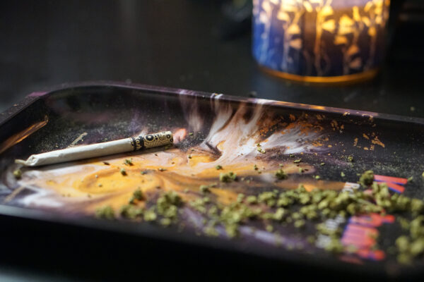 Kashmir Special Edition #6 Rolling Tray - Image 2