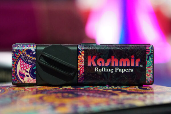 Kashmir Combo Grinder: All-in-one mini-grinder, papers and tips - Image 5