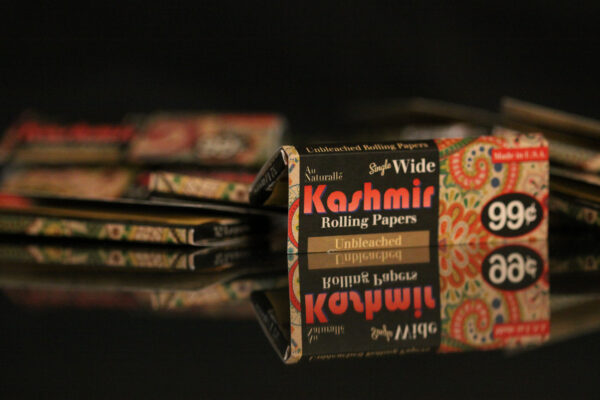 Unbleached Rolling Papers - Single Wide - 32 Leaves - Image 3