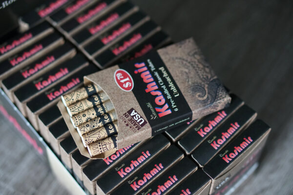 Desert Bundle with Pre-Rolled Tubes & Injector - Image 4